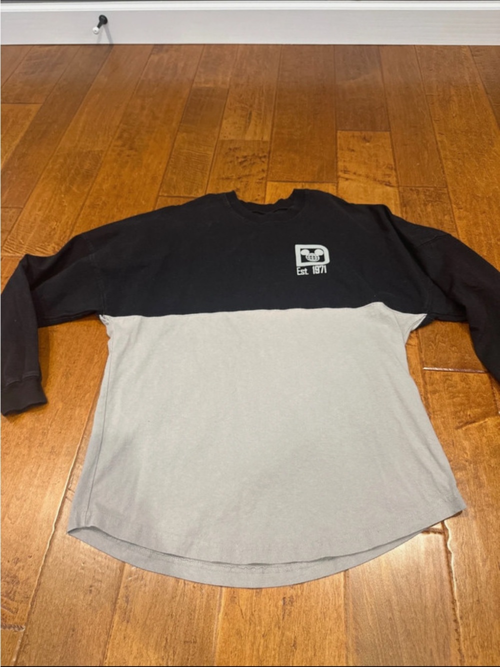 Walt Disney World oversized Two-Tone Black and Gray Long Sleeve Shirt